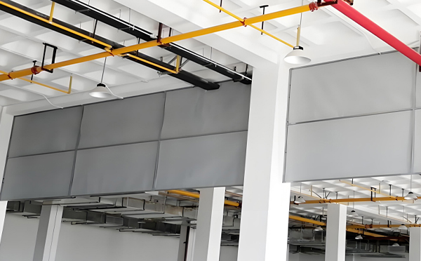 商场防烟分区常闭节点：红古挡烟垂壁高度与控制器接线图解